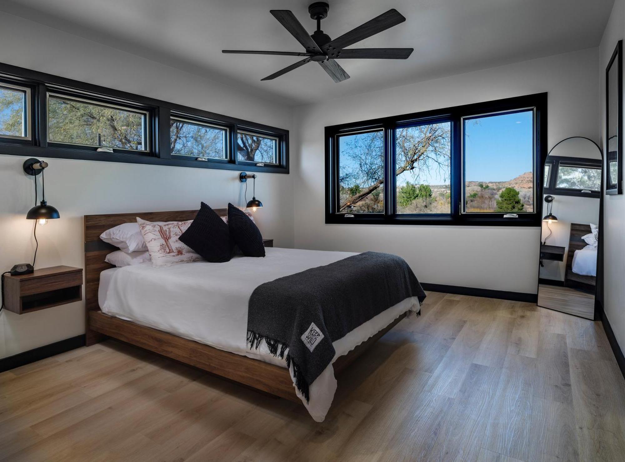 Tu'Nlii House Creekfront Hot Tub Fire Pit Βίλα Cornville Εξωτερικό φωτογραφία